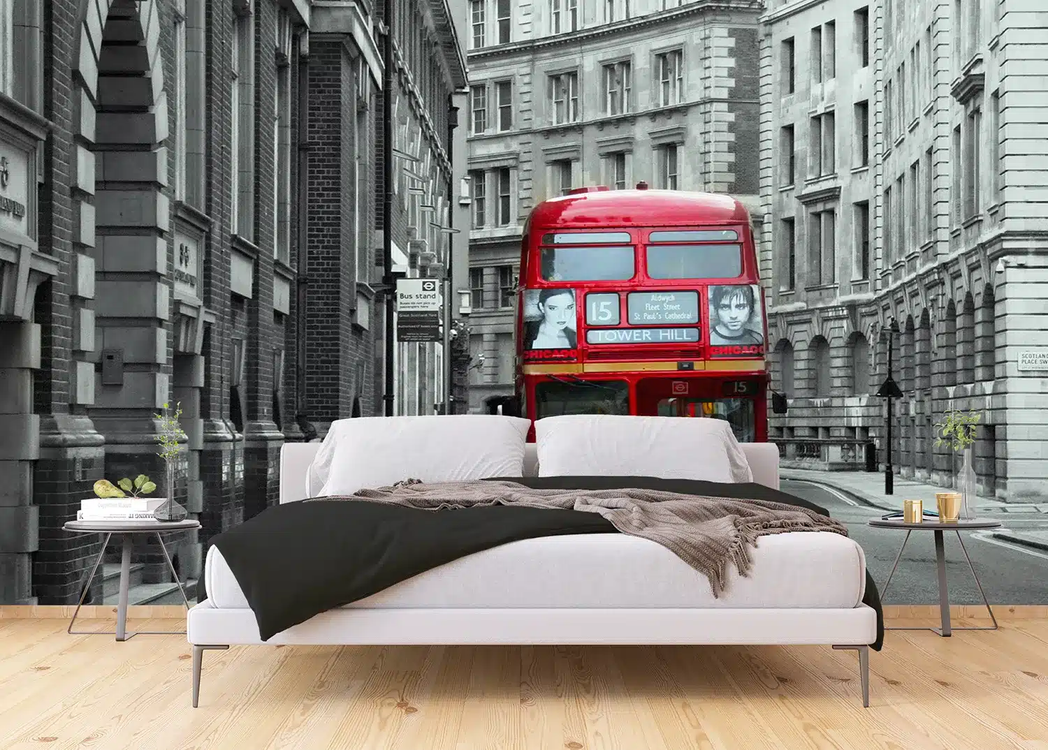 London Bus | Made-to-Measure Wallpaper | Artlook | FTNXXL 1132 2