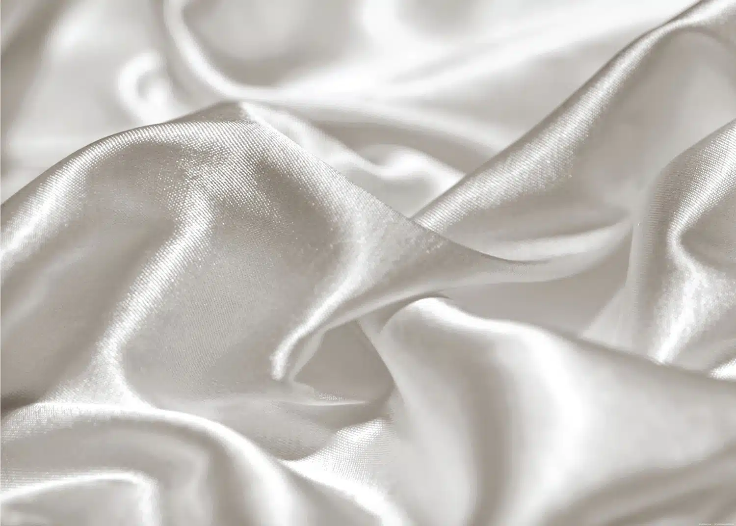 White Silk | Made-to-Measure Wallpaper | Artlook | FTNXXL 0451